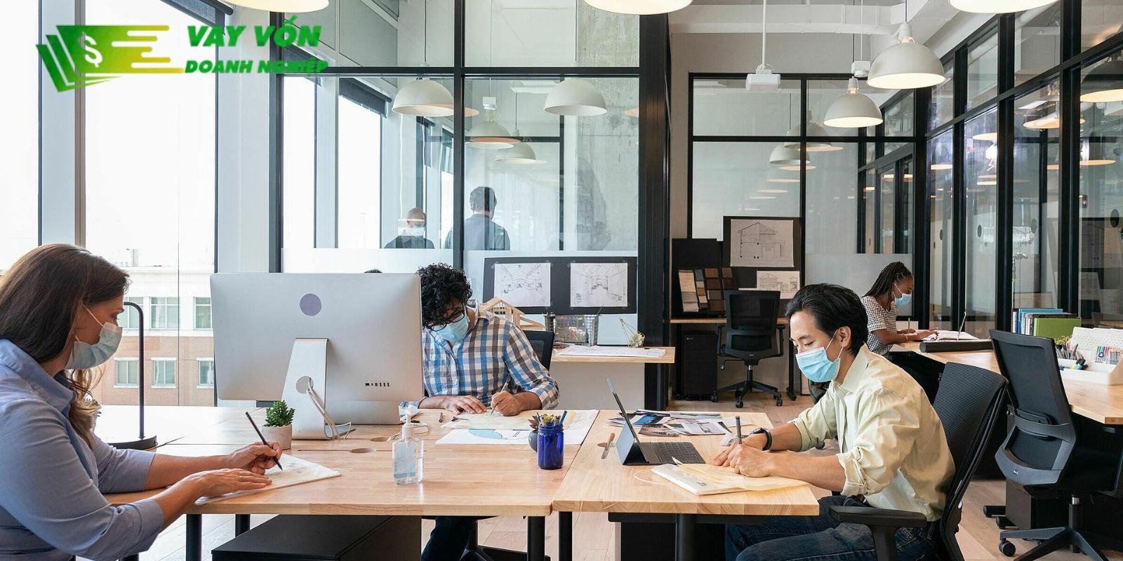 Vay tiền mặt nhanh chóng qua nền tảng trực tuyến, tiết kiệm thời gian và đơn giản hóa thủ tục